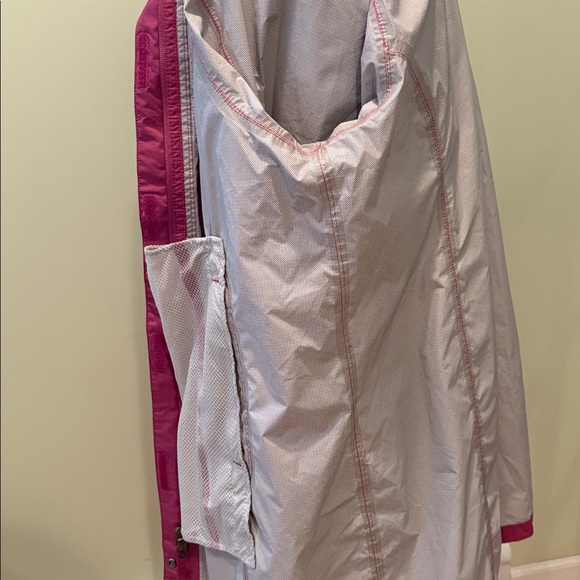 L L Bean Raincoat - Picture 10 of 11